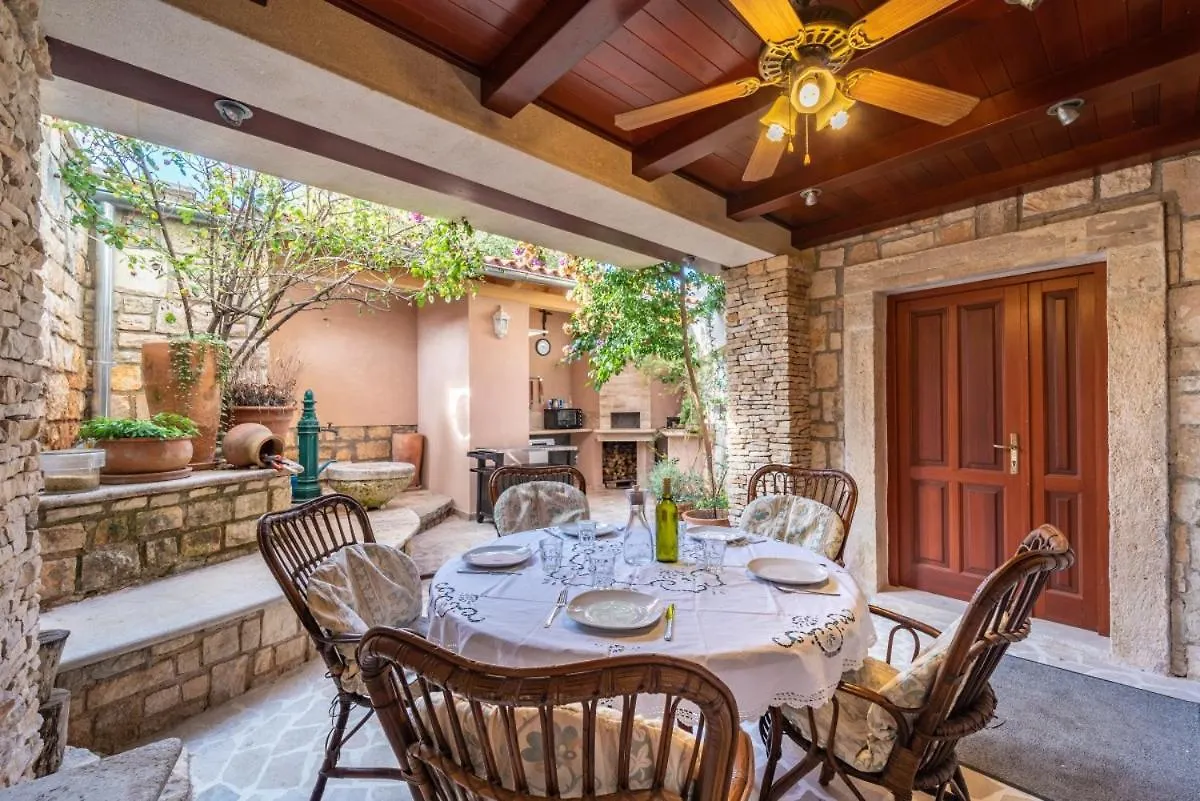 Casa Que Sera Sera In Premantura - Haus Fuer 7-8 Personen 0*,