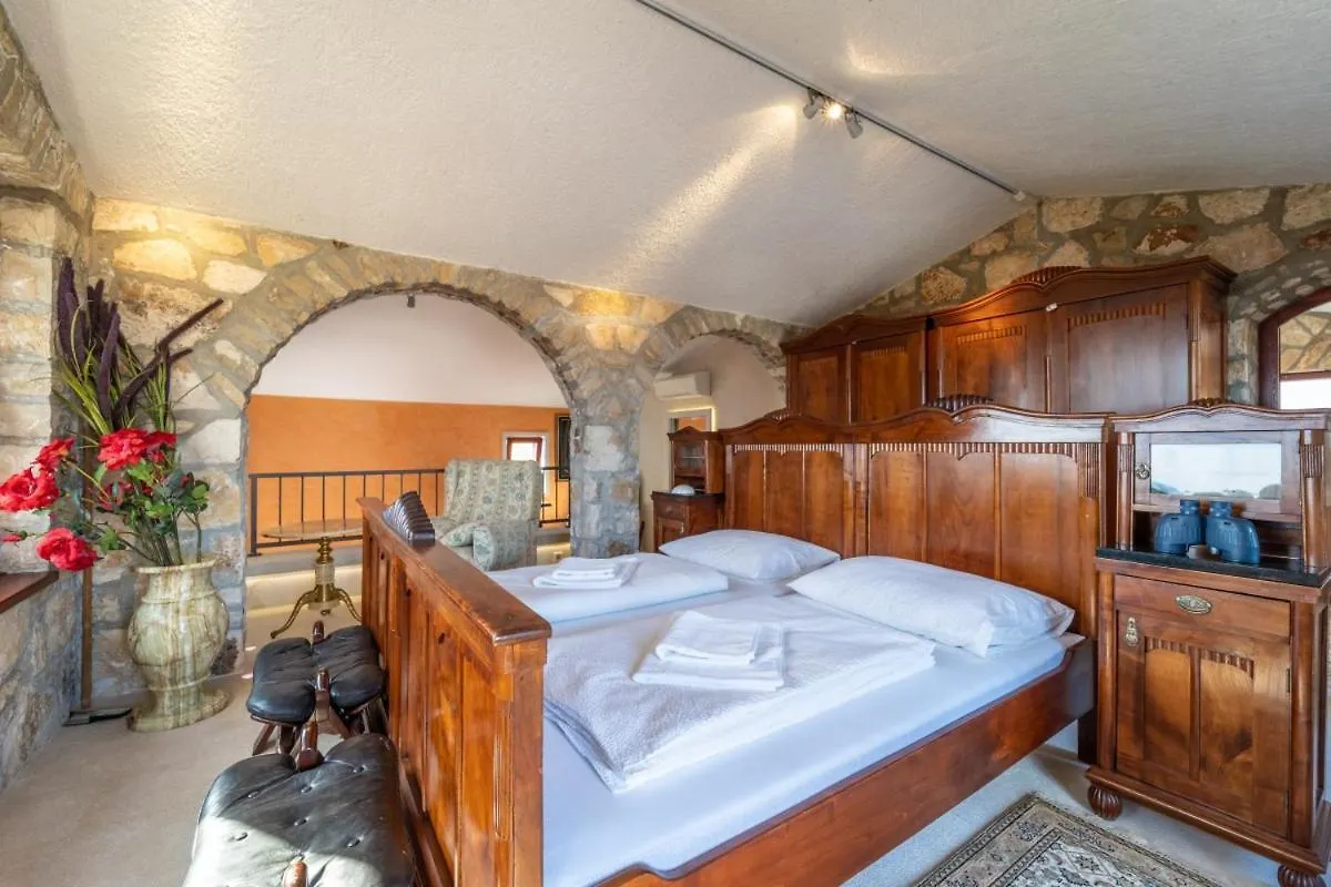 Casa de Férias Casa Que Sera Sera In Premantura - Haus Fuer 7-8 Personen Croácia