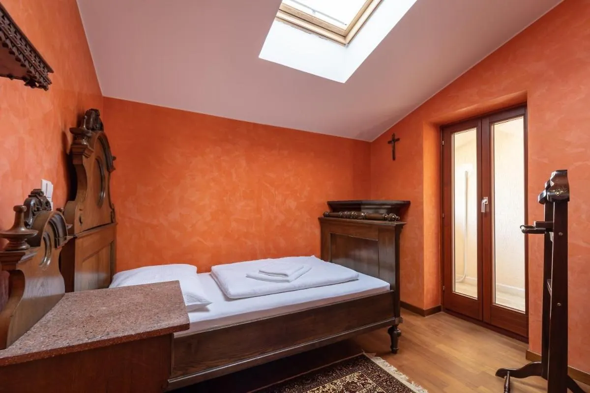 Casa Que Sera Sera In Premantura - Haus Fuer 7-8 Personen Croatia