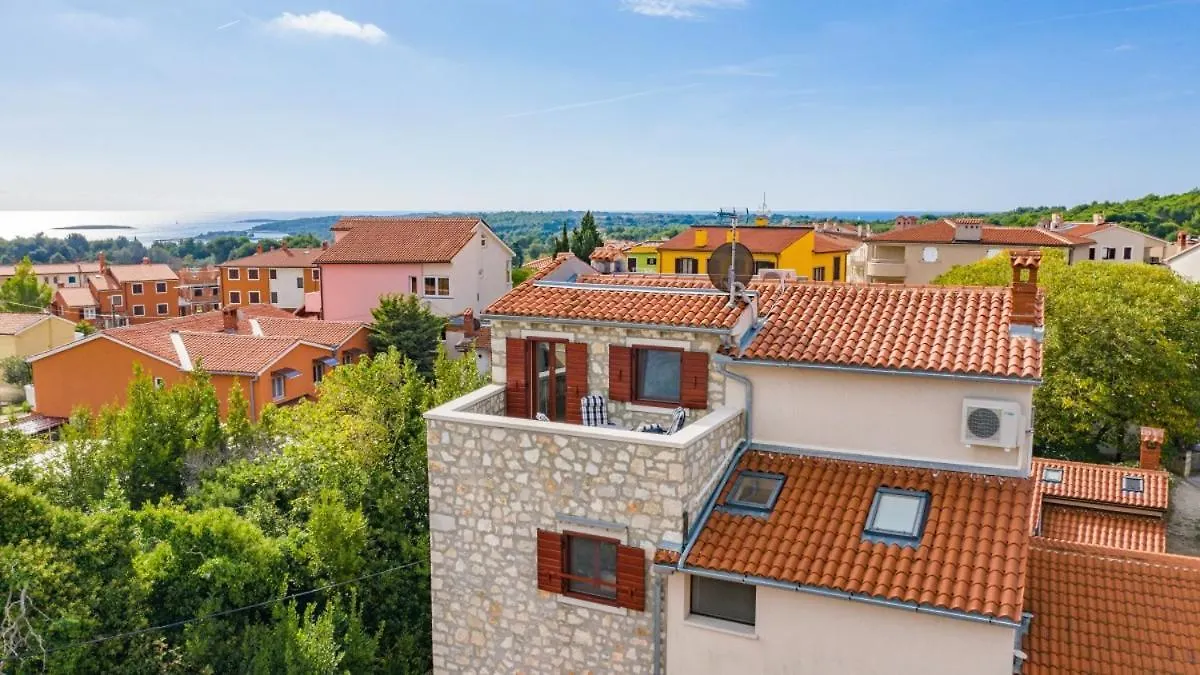 Casa Que Sera Sera In Premantura - Haus Fuer 7-8 Personen